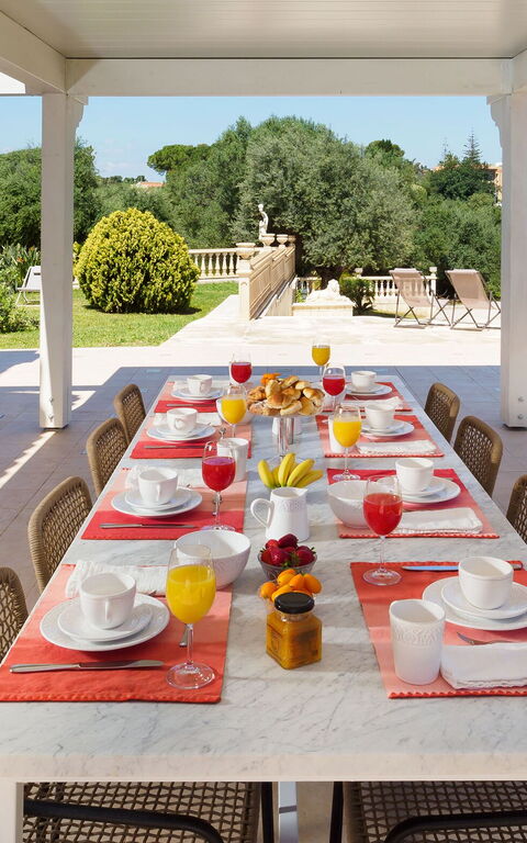 Villa Girasole: Balcony / Terrace / Patio, Outdoor