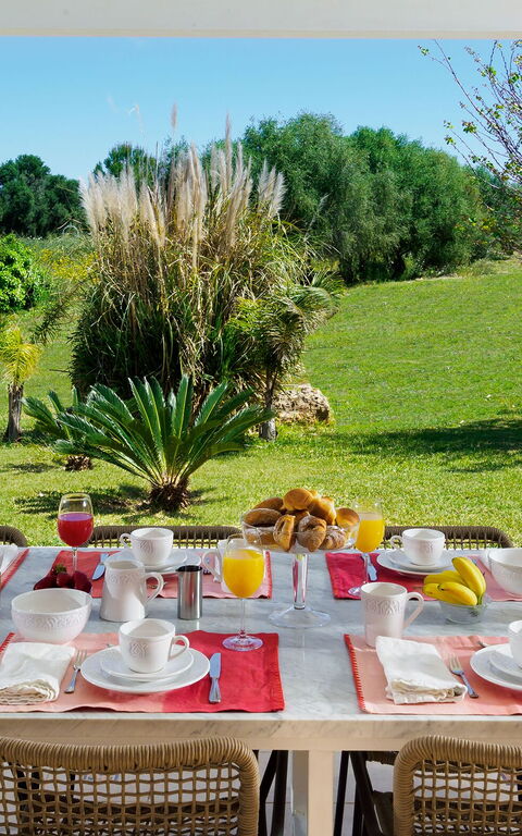 Villa Girasole: Balcony / Terrace / Patio, Garden