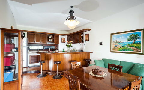 Accommodation Lampara: Dining Room, Kitchen, Living Room