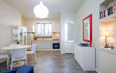 Accommodation Corallo: Dining Room, Kitchen, Living Room