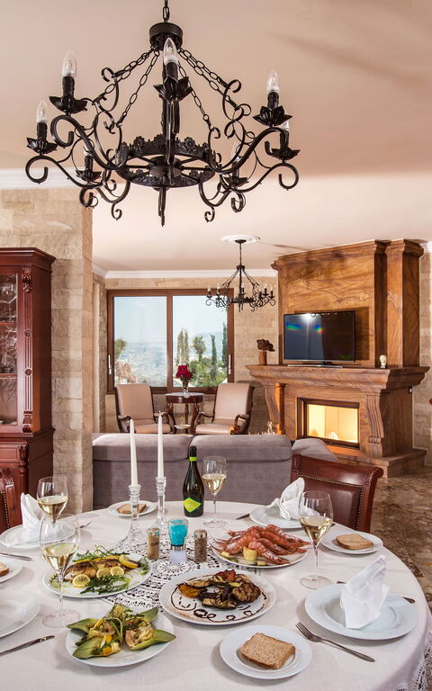 Villa Bella Mare: Dining Room, Living Room