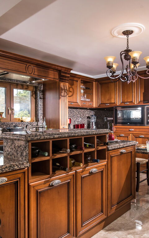 Villa Bella Mare: Dining Room, Kitchen