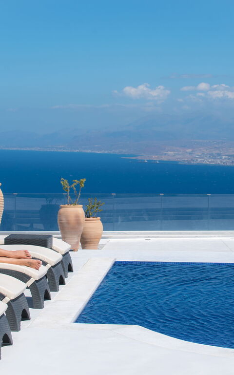 Villa Santor: Pool, Scenic View