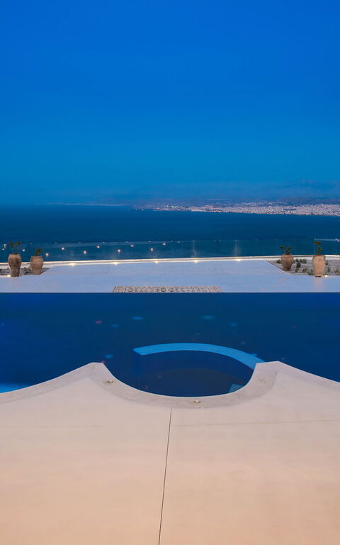 Villa Santor: Pool, Scenic View