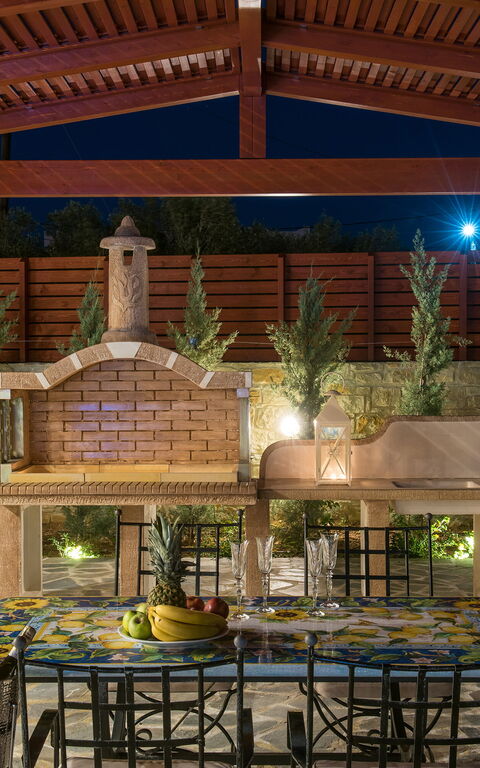 Villa Kalliste: Garden