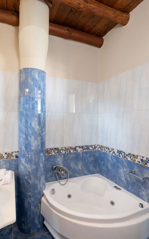 Villa Kissos: Bathroom