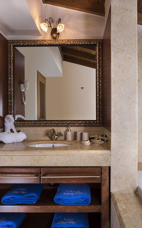 Villa Rodia: Bathroom