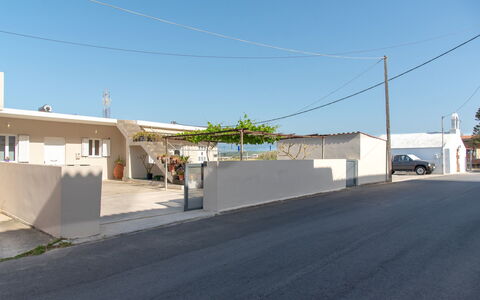 Accommodation Aria 1: Building Exterior