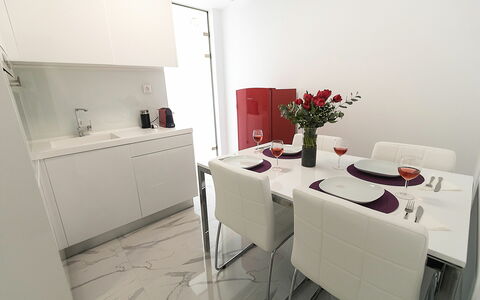 Accommodation Aria 3: Dining Room, Kitchen