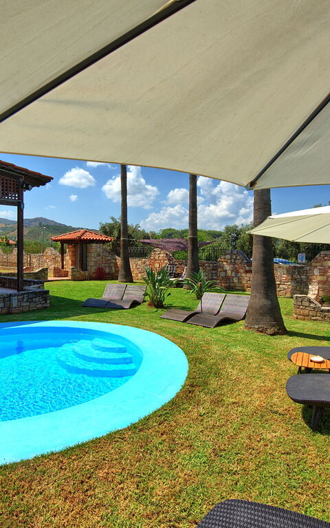 Villa Milon: Garden, Outdoor, Pool