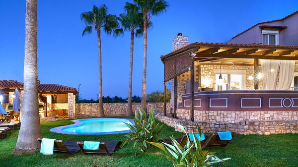 Villa Milon: Garden, Pool