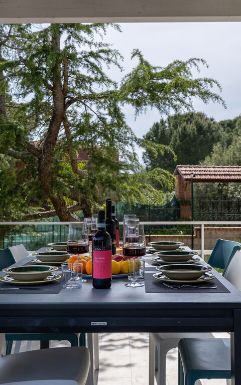 Villa Pica: Balcony / Terrace / Patio