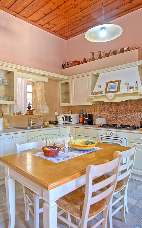 Villa Rodanthi: Dining Room, Kitchen