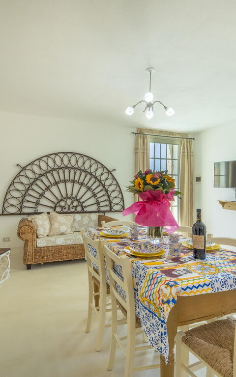 Villa Turris: Dining Room, Living Room