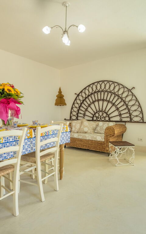 Villa Turris: Dining Room, Living Room