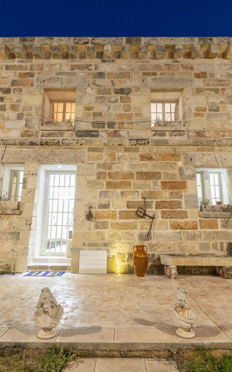 Villa Turris: Main Entrance