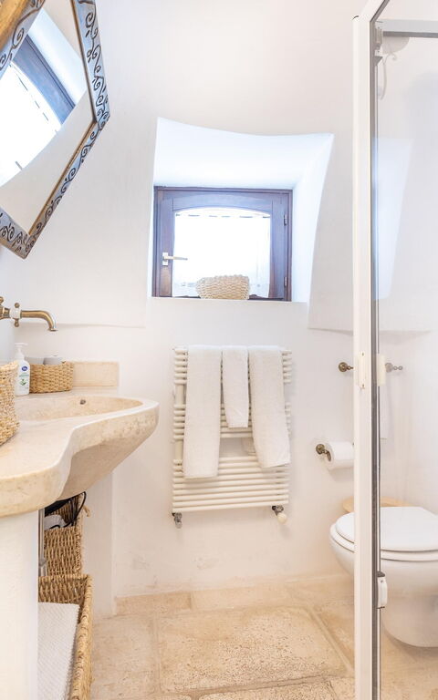 Trullo Patricia Pool: Bathroom