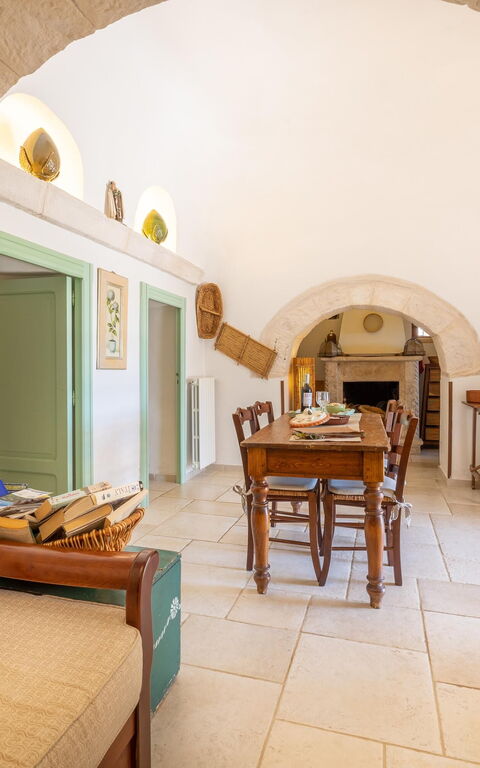 Trullo Patricia Pool: Dining Room, Living Room