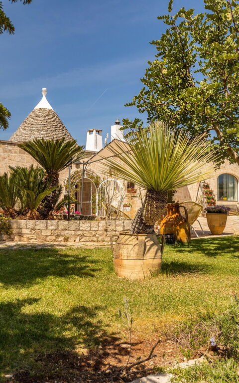 Trullo Patricia Pool: Building Exterior, Garden