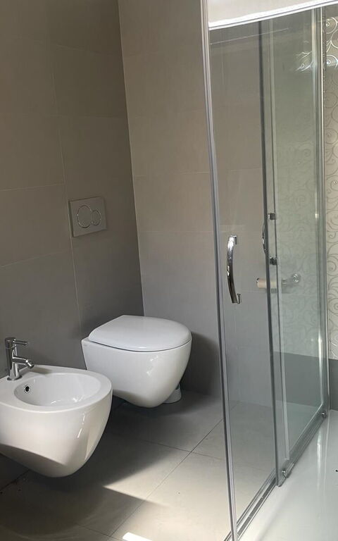 Casa White: Bathroom