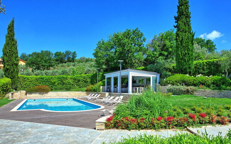 Casa White: Garden, Pool