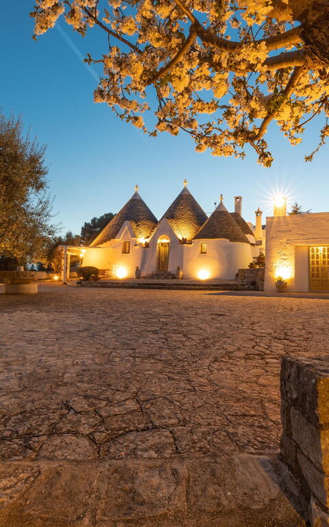 Tenuta Minnea: Building Exterior, Main Entrance