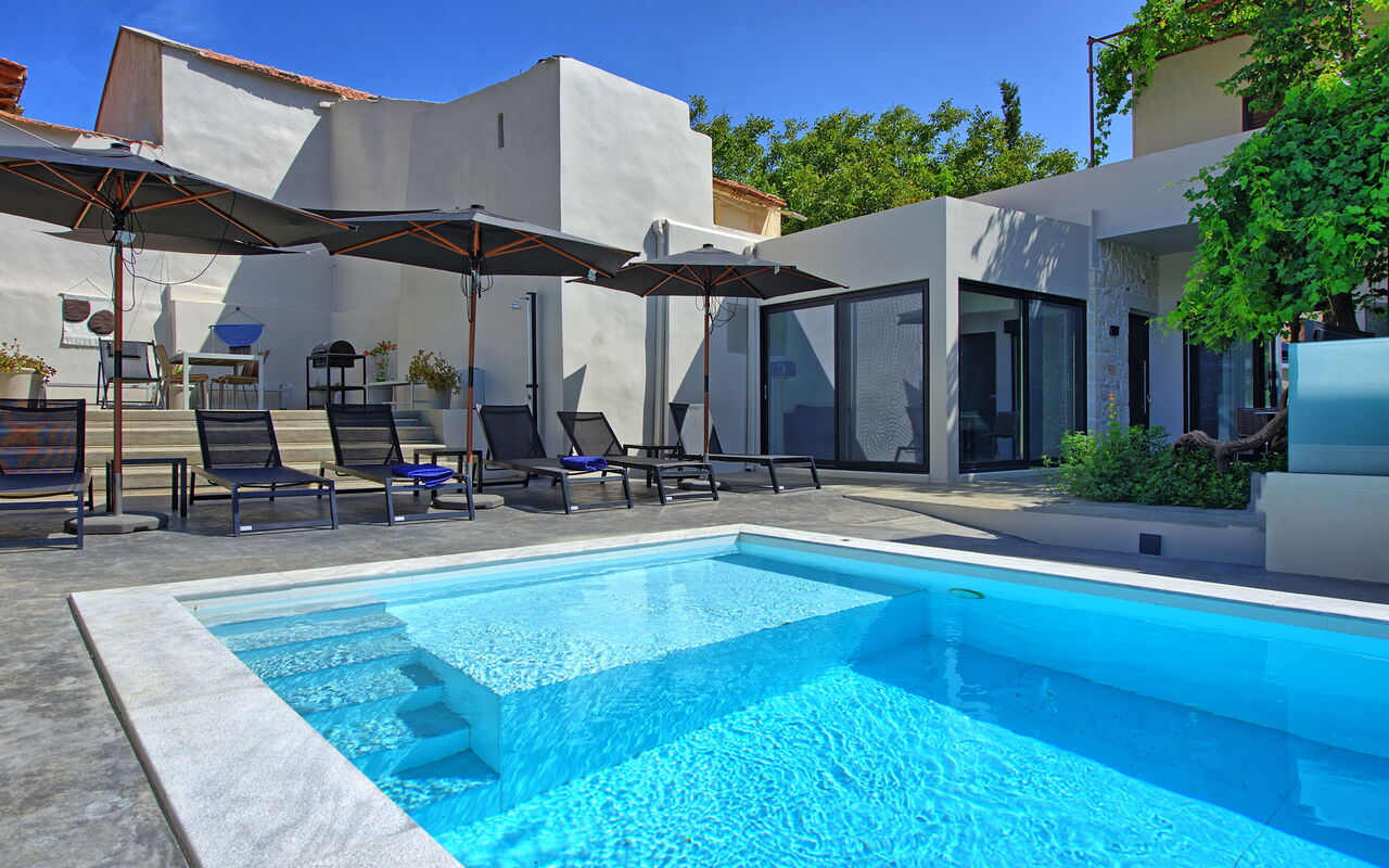 Casa Cafenio: Building Exterior, Outdoor, Pool, Summer