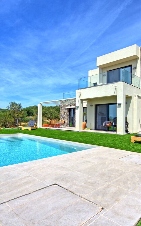 Villa Olivum: Outdoor, Pool, Summer