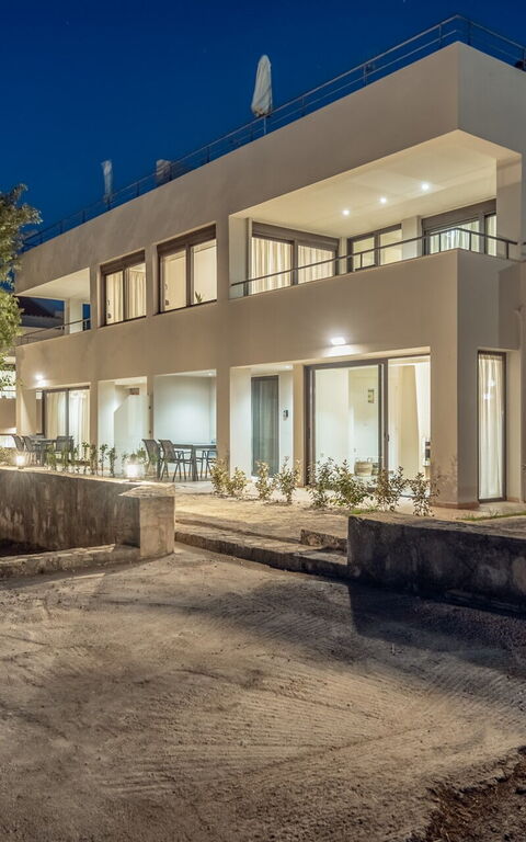 Aelia: Building Exterior, Garden