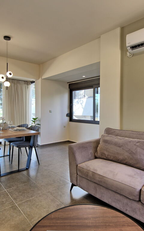 Iris: Dining Room, Living Room