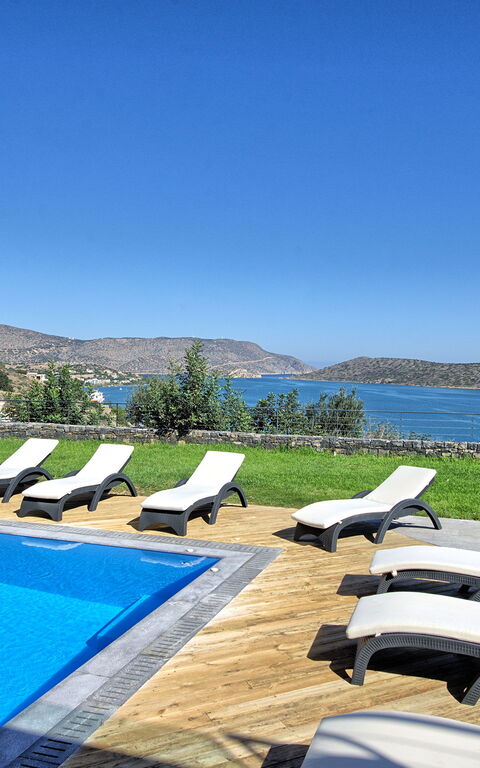 Villa Marina: Garden, Outdoor, Pool