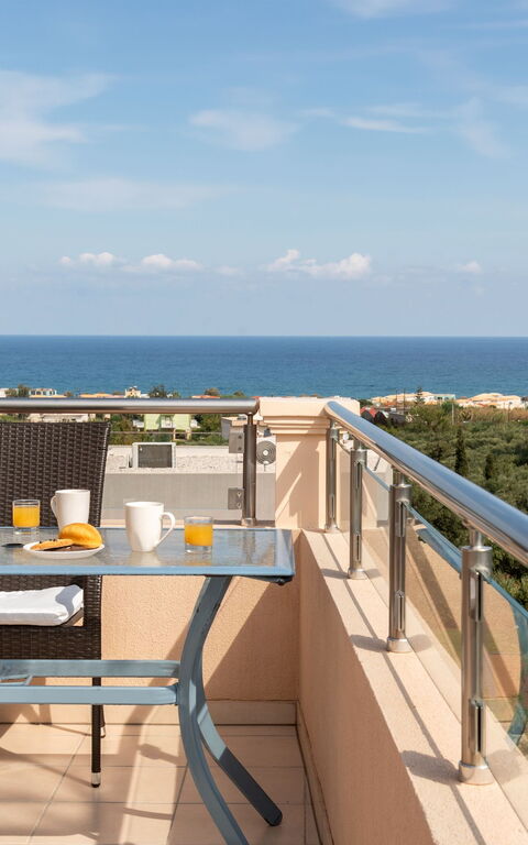Villa Flora: Balcony / Terrace / Patio, Building Exterior, Outdoor, Scenic View