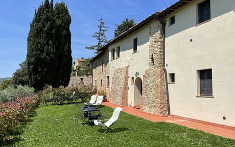 Accommodation Pesa: Building Exterior, Garden, Outdoor, Scenic View