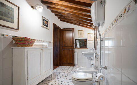 Accommodation Cipressi: Bathroom