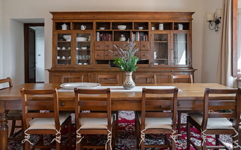 Accommodation Villa: Dining Room