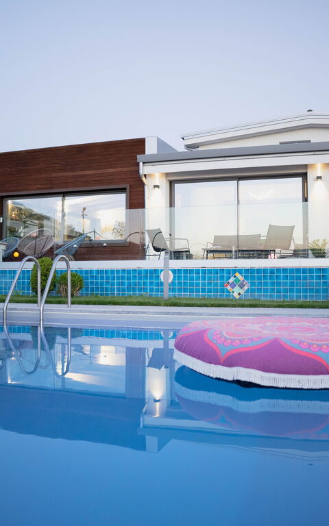 Villa Vincenzo: Building Exterior, Garden, Pool