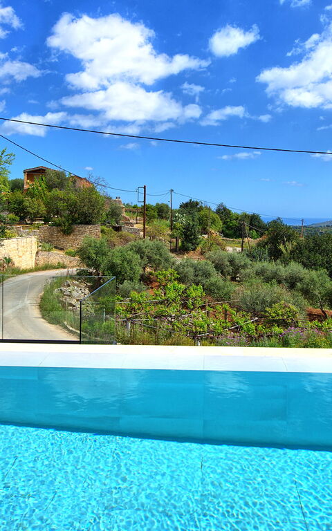 Villa Kallos: Pool, Scenic View