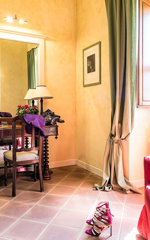 Don Salvatore: Other Room