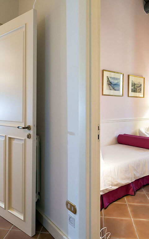 Don Salvatore: Bedroom