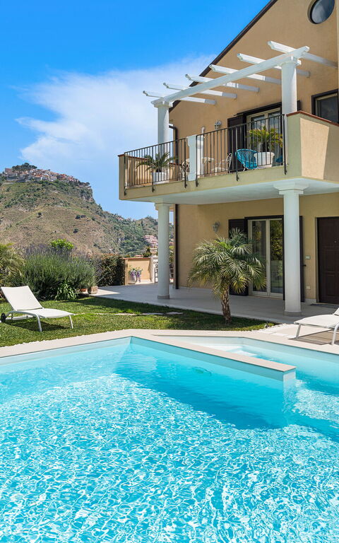 Villa Giutitta: Building Exterior, Garden, Pool