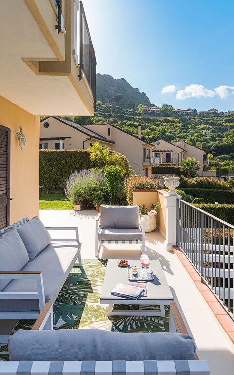 Villa Giutitta: Balcony / Terrace / Patio, Scenic View