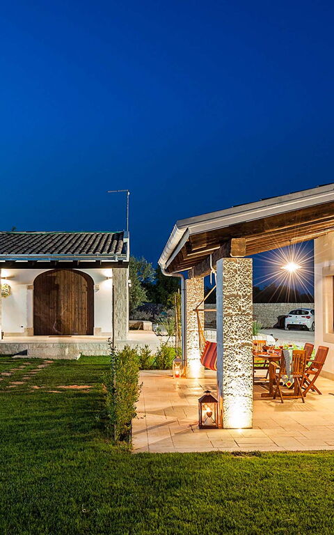 Corte Moscata: Building Exterior