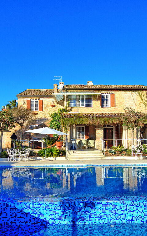 Villa Vittoria: Outdoor, Pool