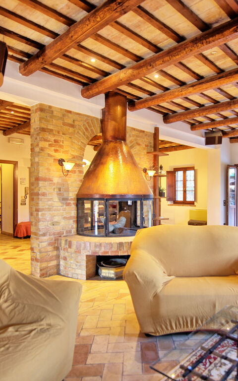 Villa Vittoria: Living Room