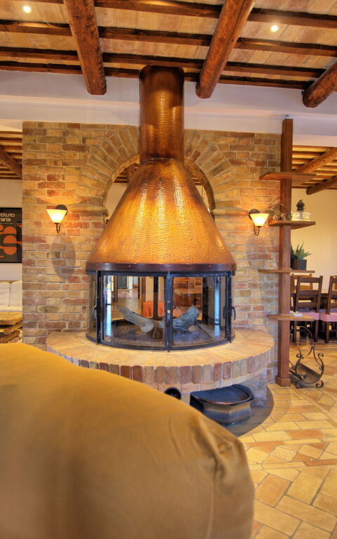 Villa Vittoria: Dining Room, Living Room