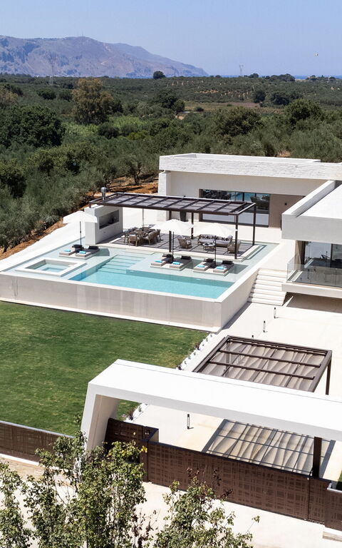 Villa El: Building Exterior, Pool