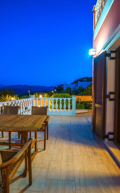 Iro Royal Villa: Balcony / Terrace / Patio, Building Exterior, Outdoor