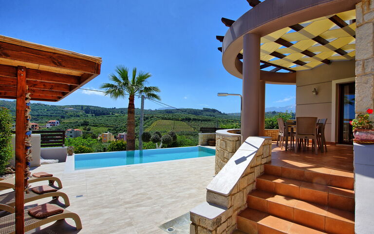Villa Kostantina: Outdoor, Pool, Summer