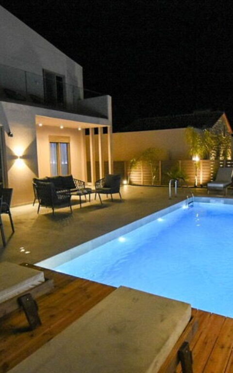 Villa Silentium Ionia: Building Exterior, Pool