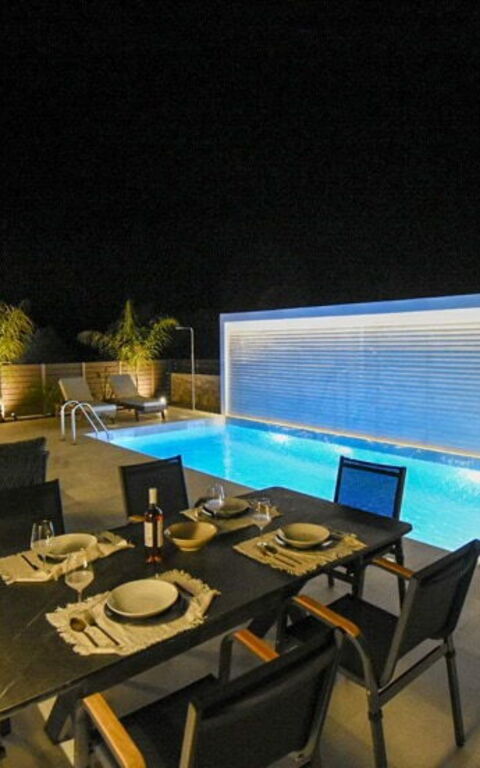 Villa Silentium Ionia: Building Exterior, Pool